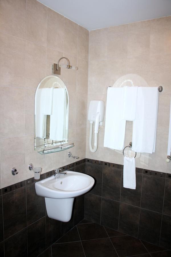 Hotel Elegant Карнобат Экстерьер фото
